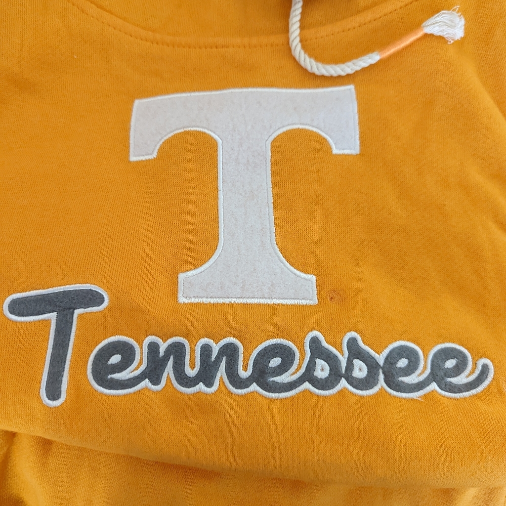 New with tags, women's Colosseum TN Vols hoodie in size Small.